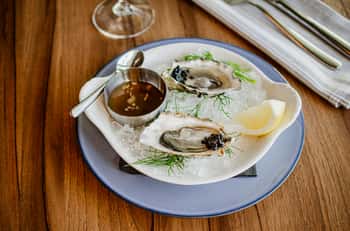 Half Dozen Premium Oysters