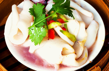 Steamed Squid with Ginger & Onion