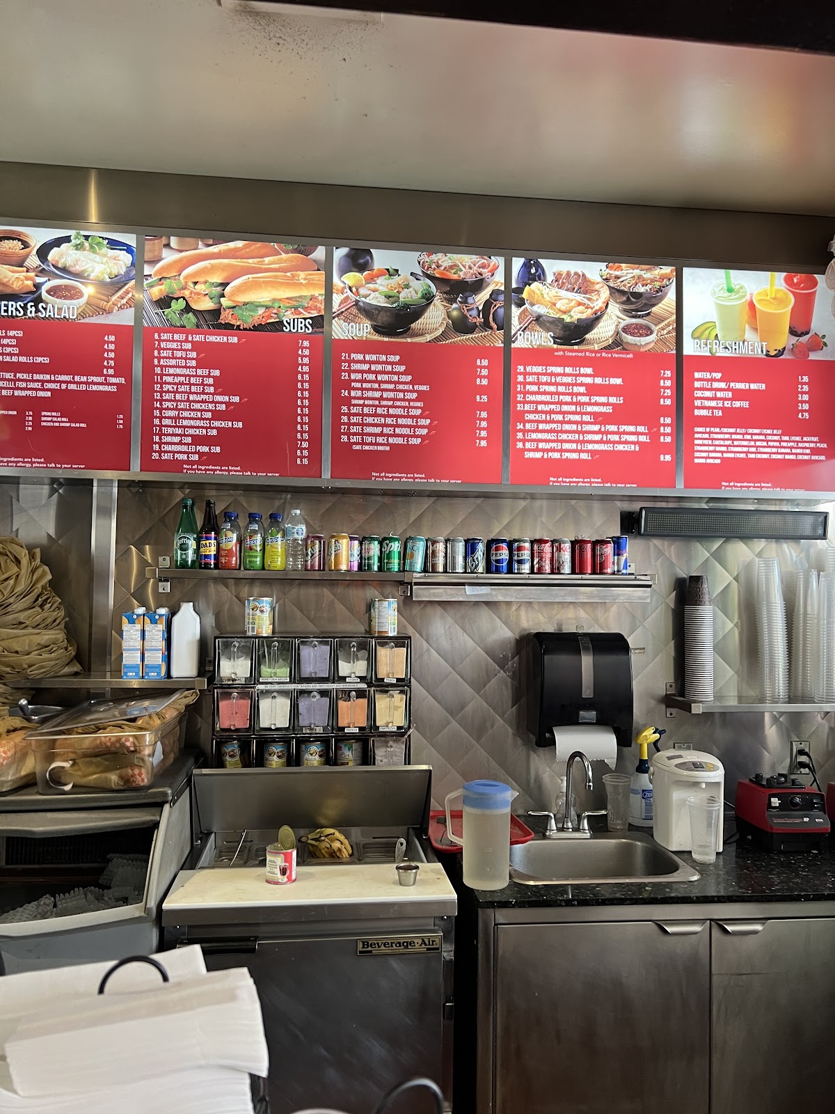 Thai Thien Sub — dining room photo 1
