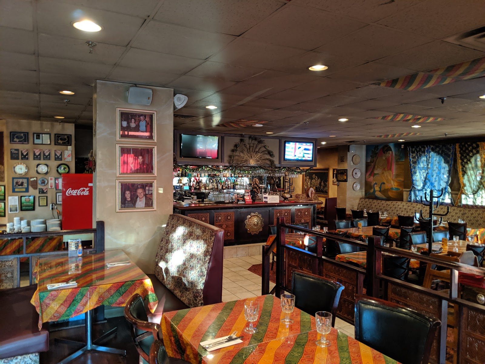 Rajdoot Restaurant — dining room photo 3