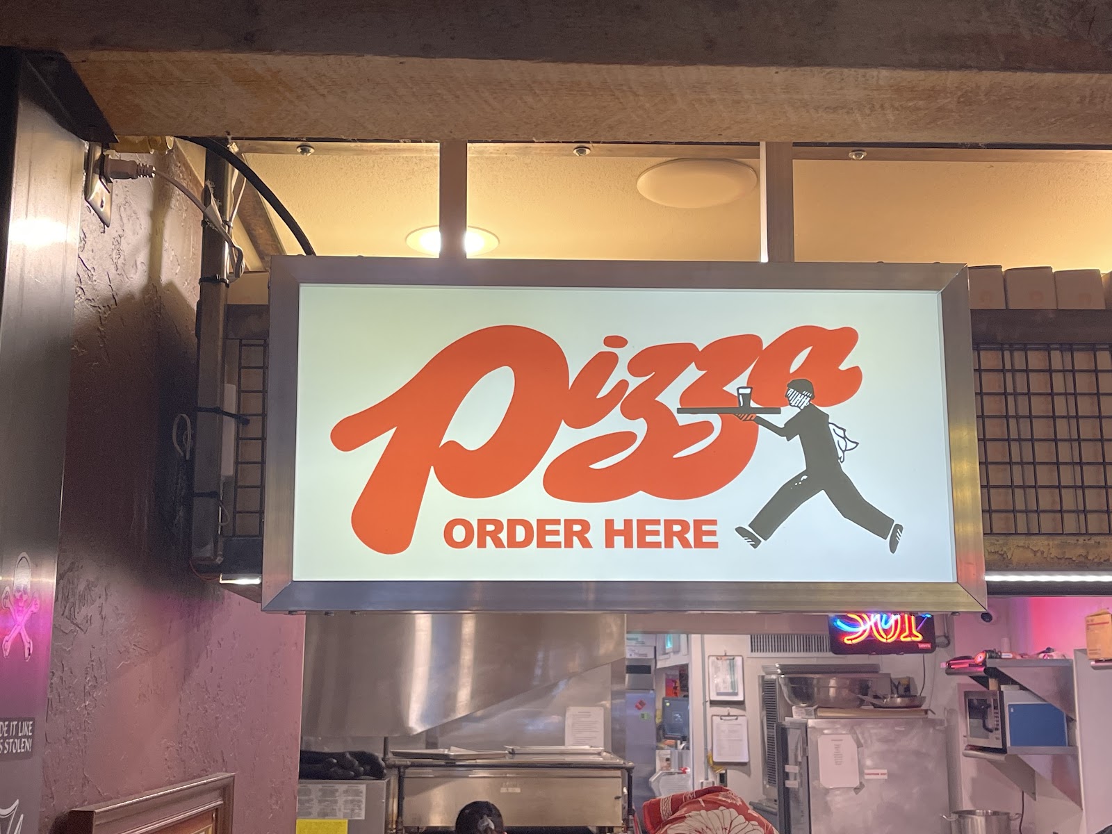 Cold Beer & Pizza — dining room photo 3