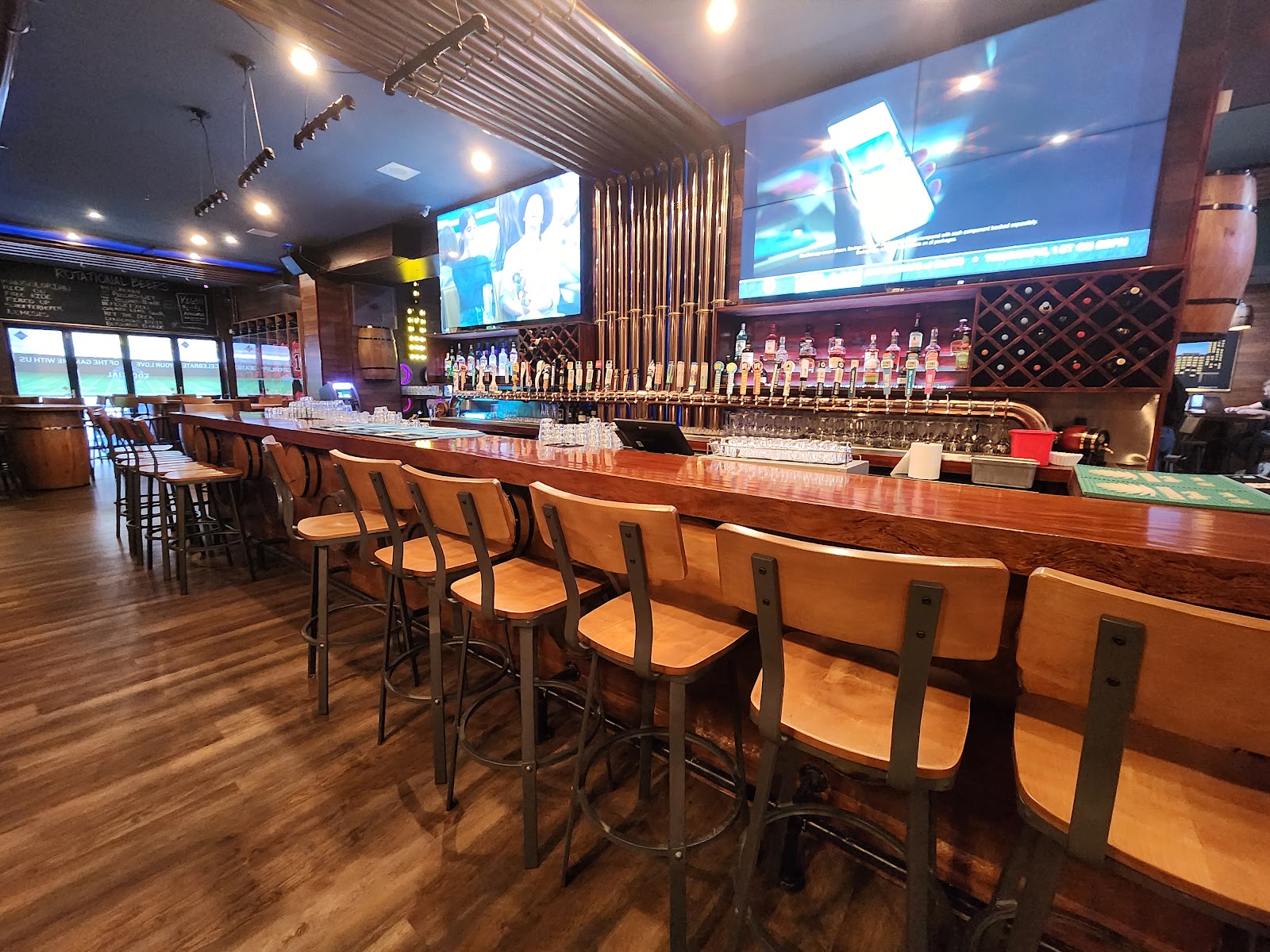 Social Beer Haus — gallery photo 4