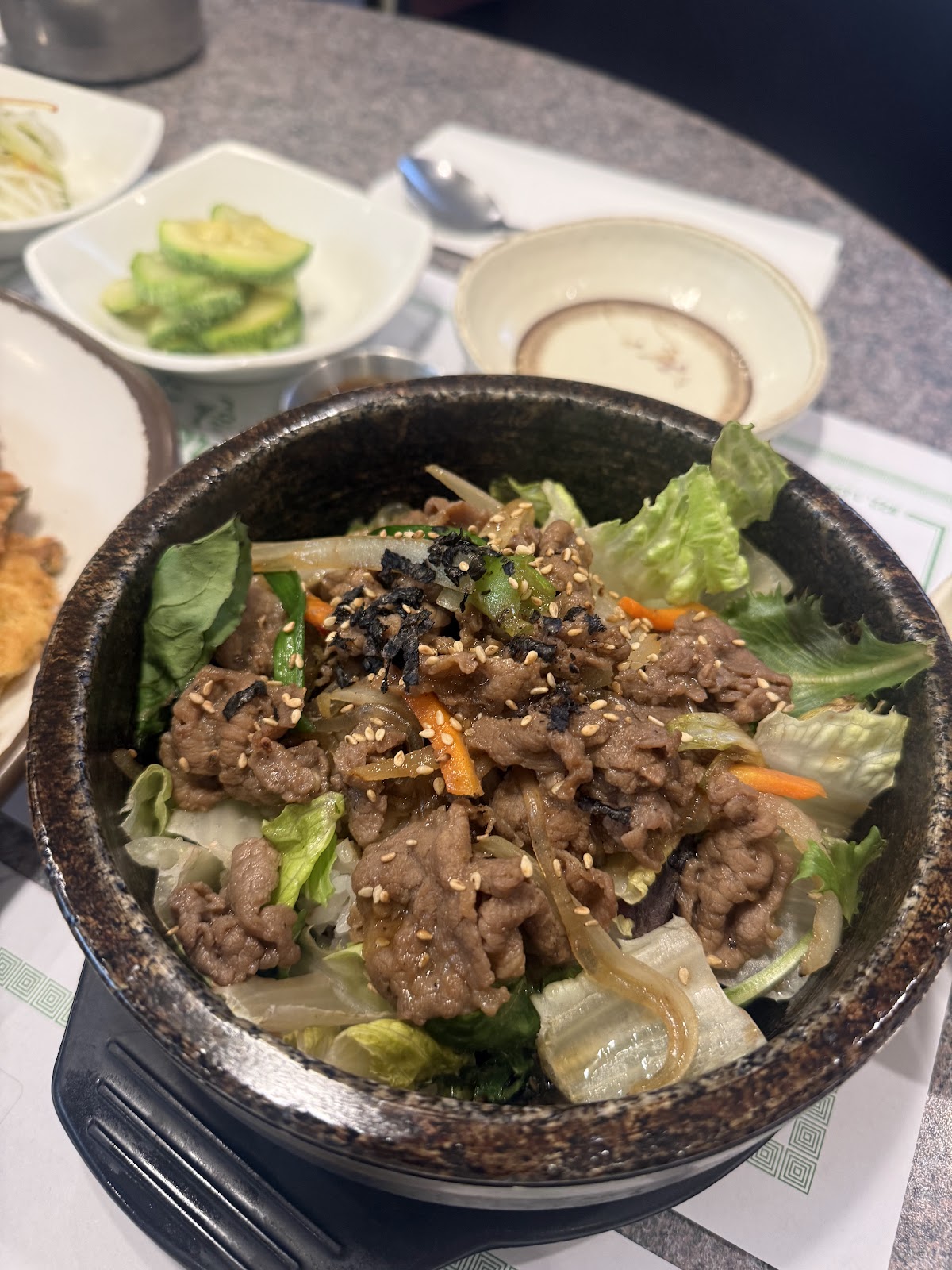 Korean Village Restaurant — dining room photo 2