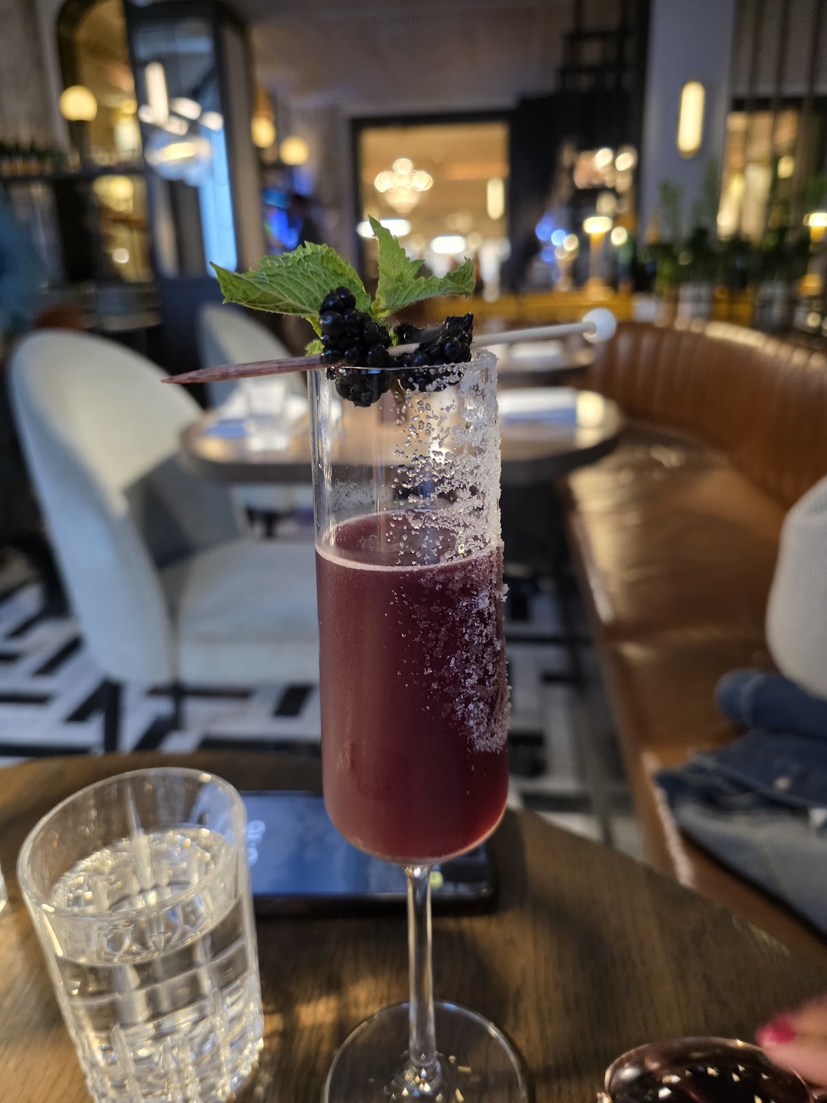 Hawthorn Dining Room & Bar — gallery photo 4
