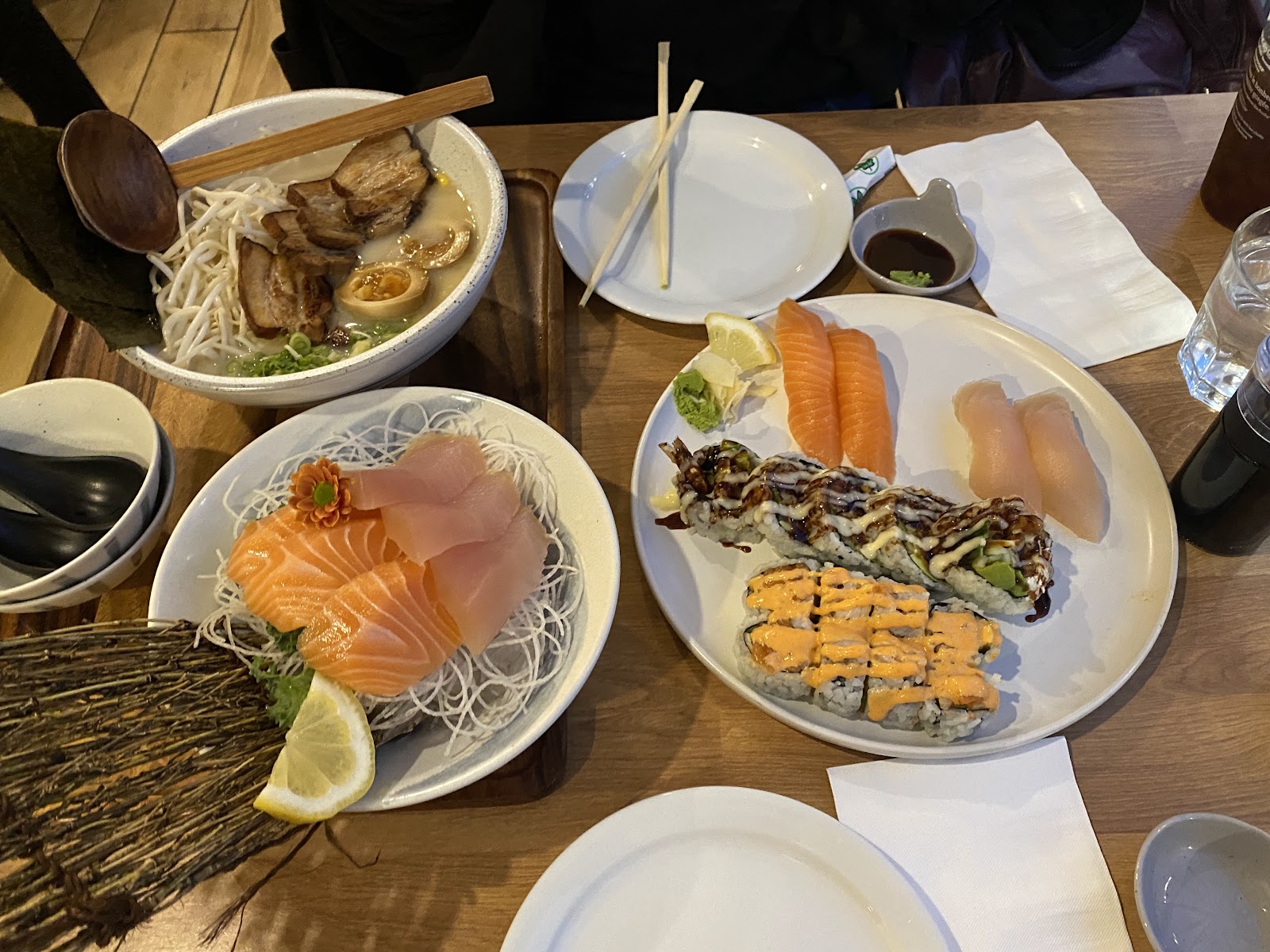 Sushi AOI — dining room photo 1