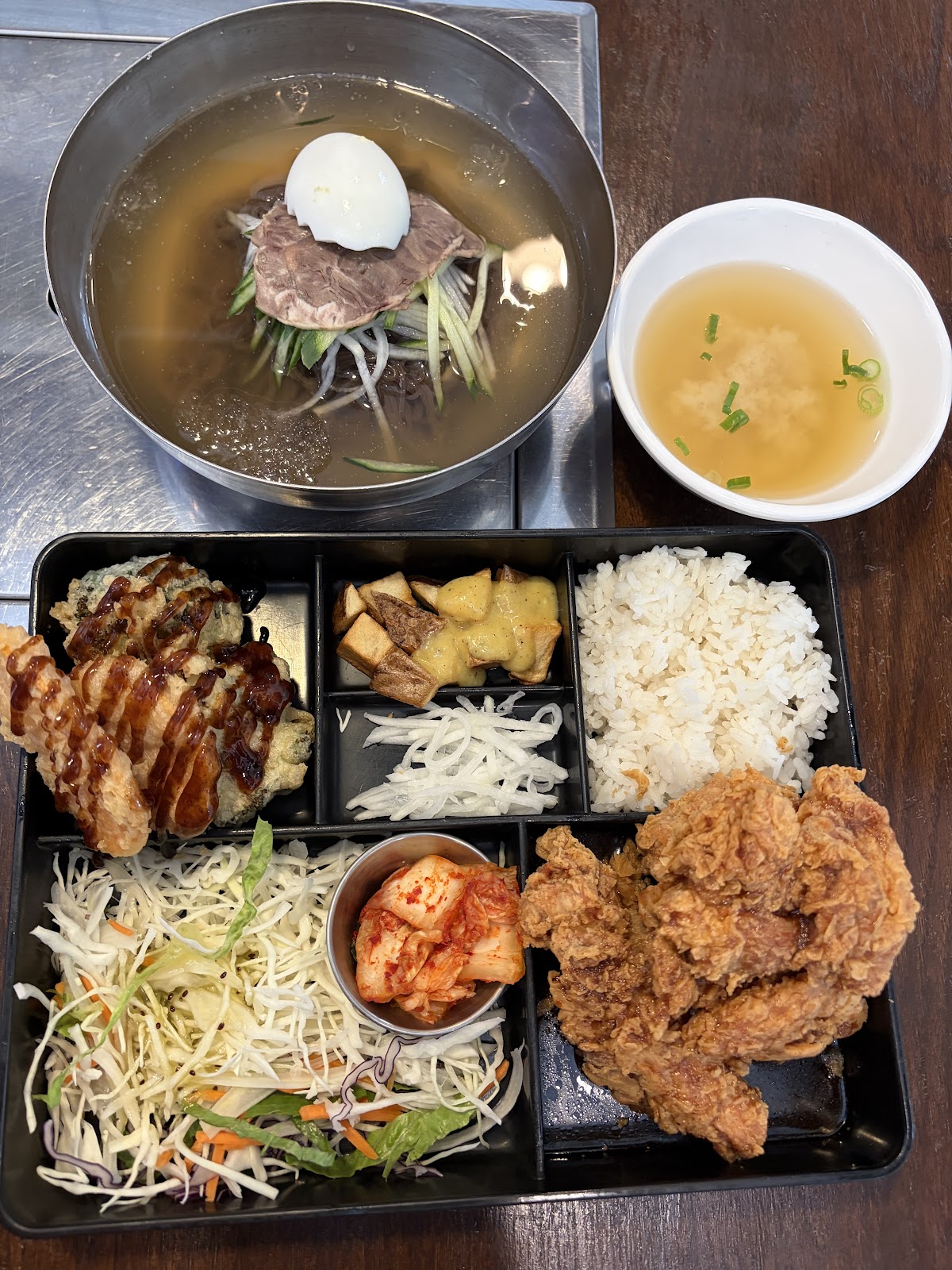Moon Korean BBQ — dining room photo 1