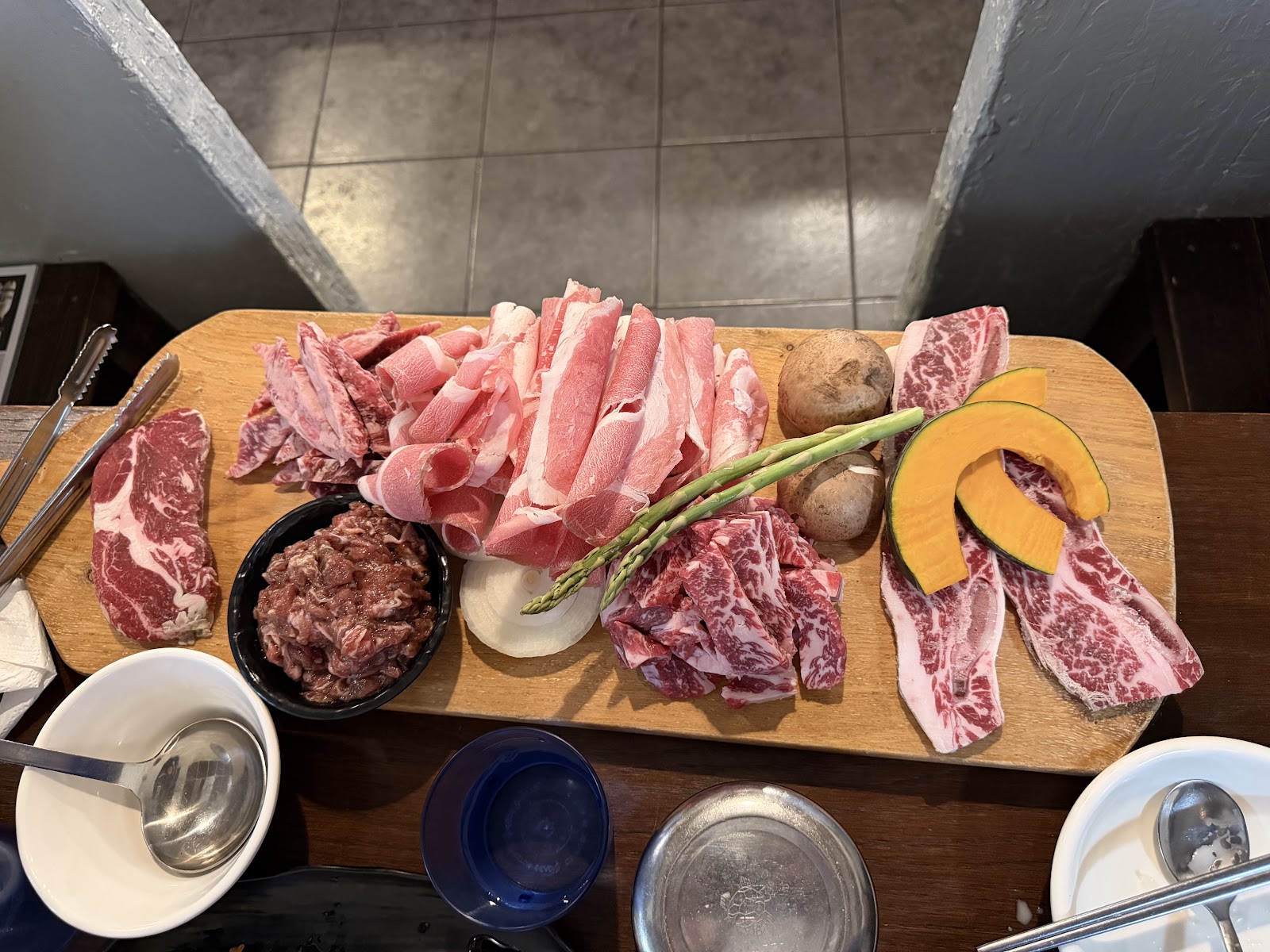 Moon Korean BBQ — dining room photo 2