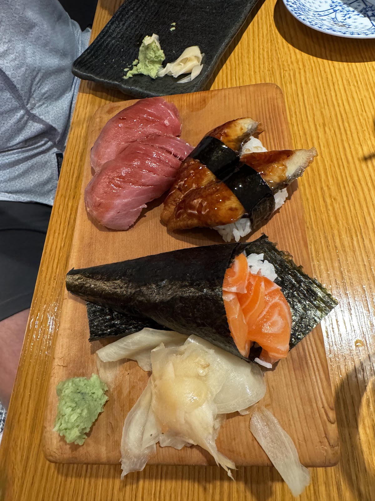 Sushi Hiro Japanese Restaurant — dining room photo 3