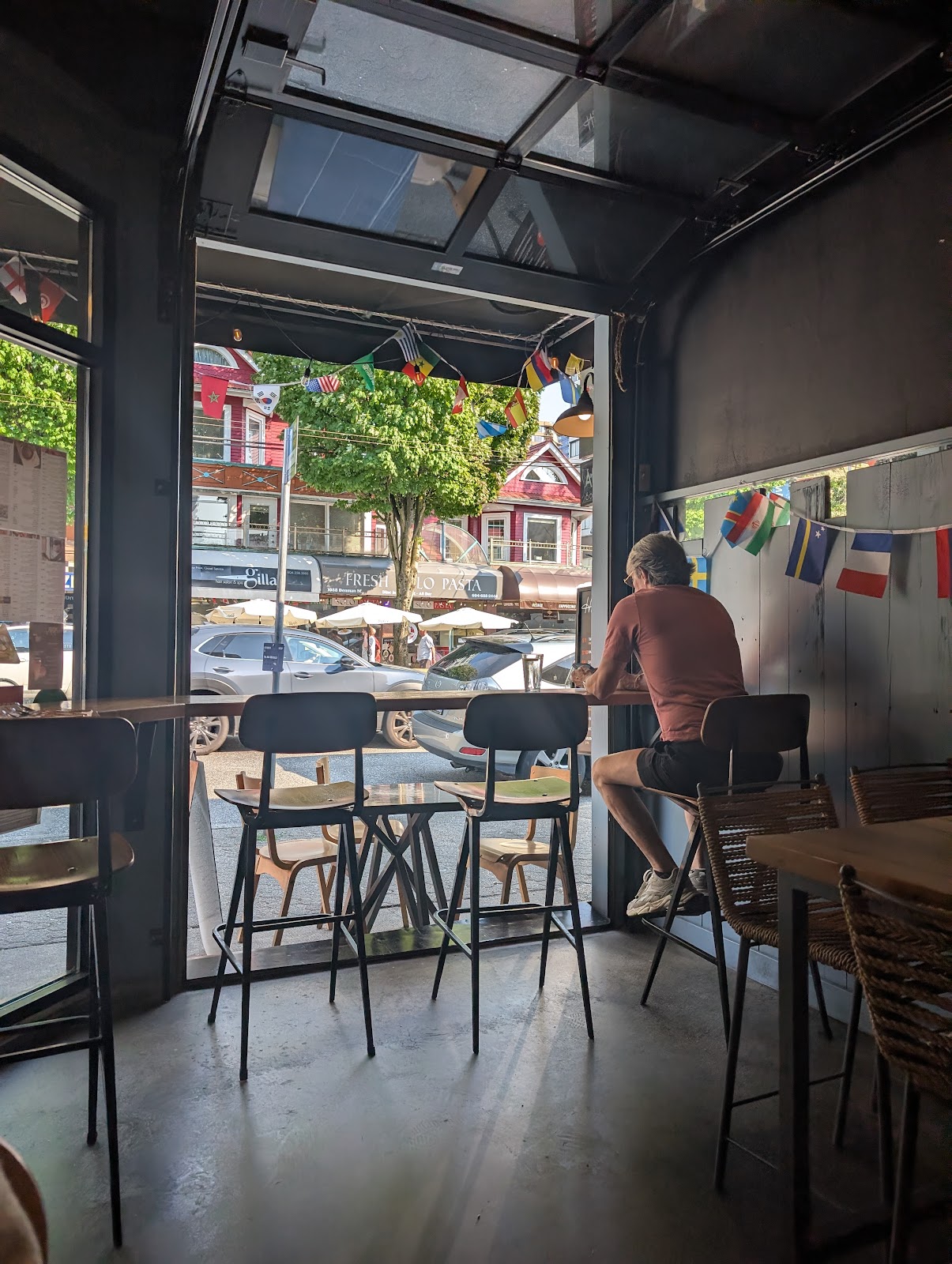 Bombay Kitchen and Bar - Denman St — gallery photo 2