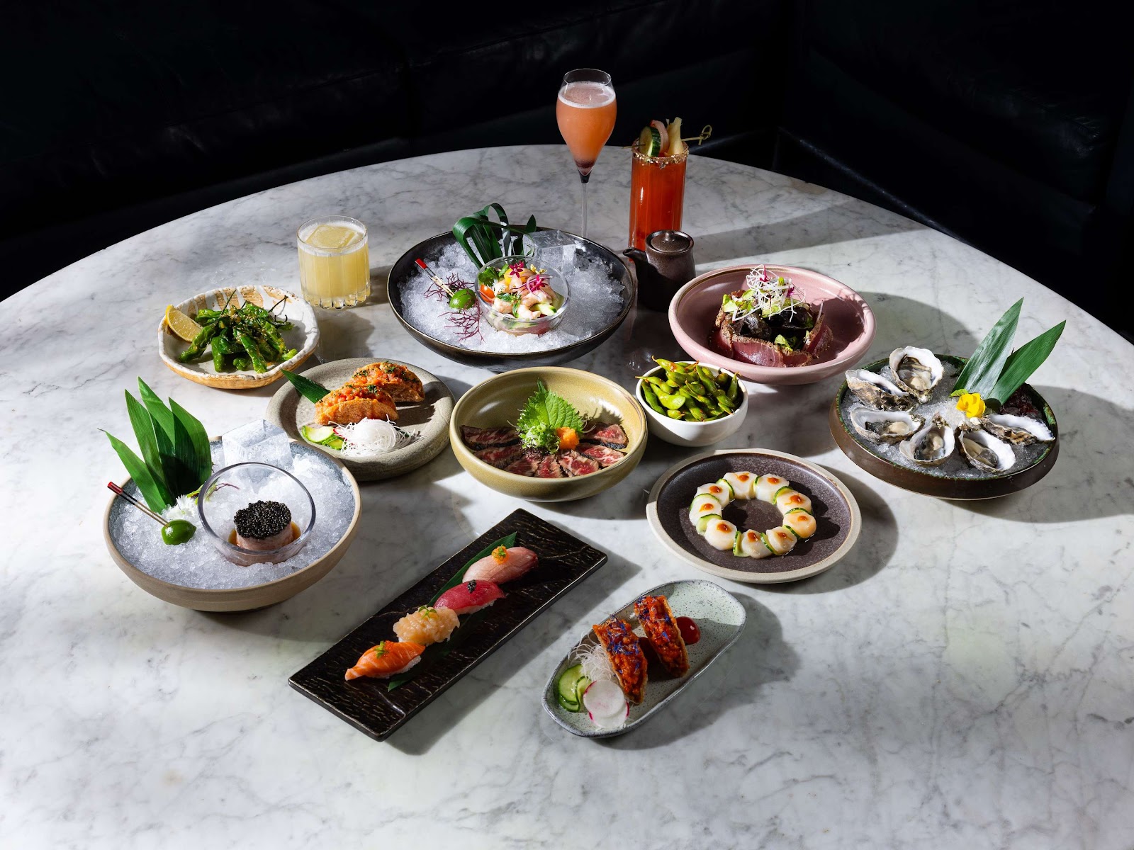 THE LOBBY LOUNGE & RAWBAR — gallery photo 1