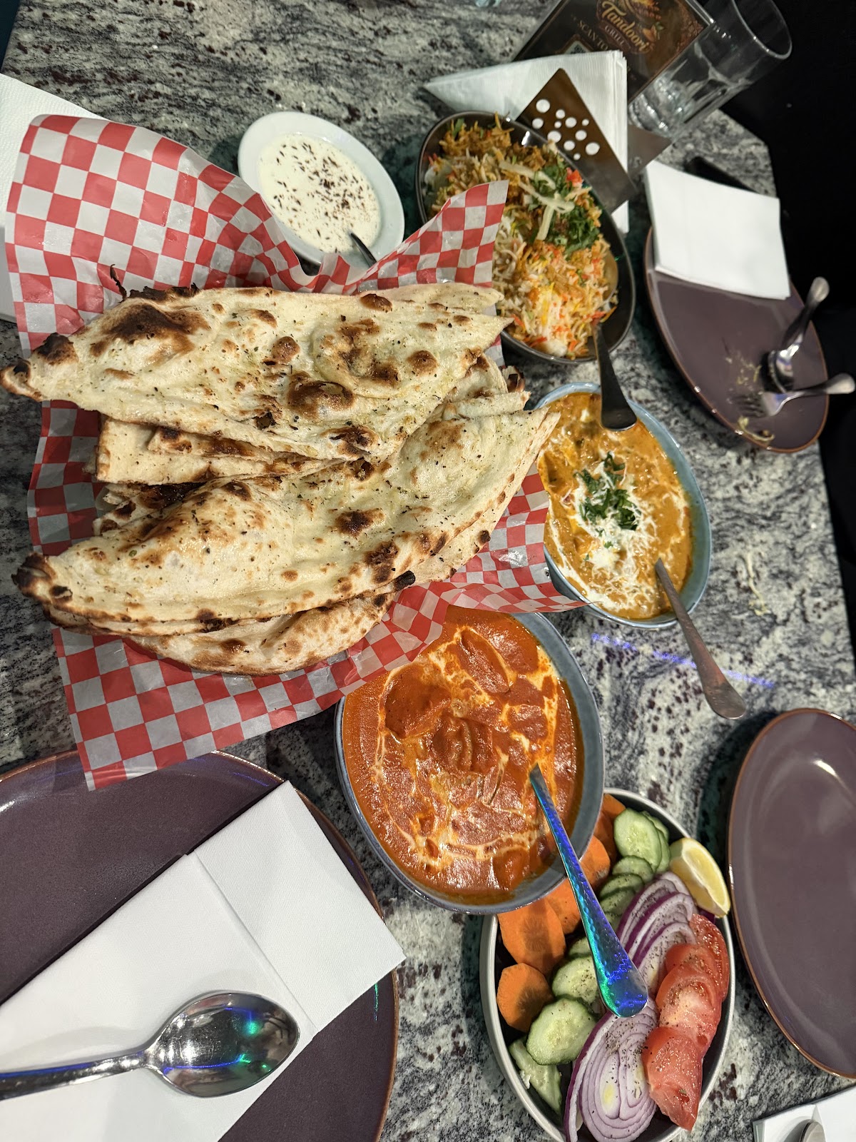 Tandoori Grill Indo-Chinese Cuisine — dining room photo 1