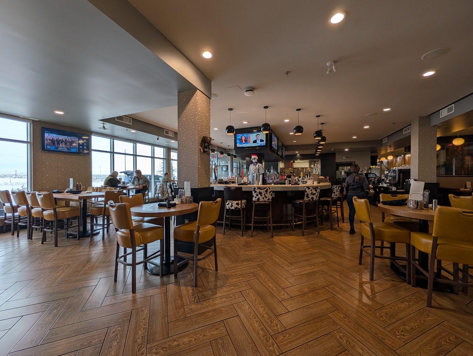 Tonic Kitchen + Bar — gallery photo 4