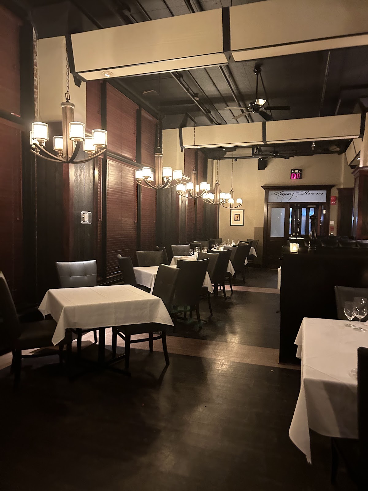 Vintage Chophouse and Tavern — dining room photo 3