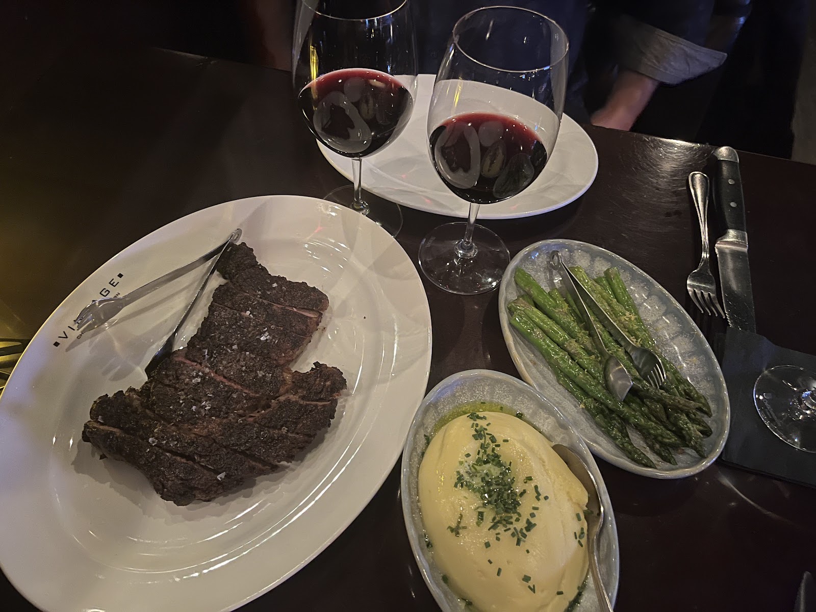 Vintage Chophouse and Tavern — gallery photo 4