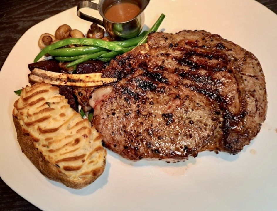 The Keg Steakhouse + Bar - 4th Ave — dining room photo 1