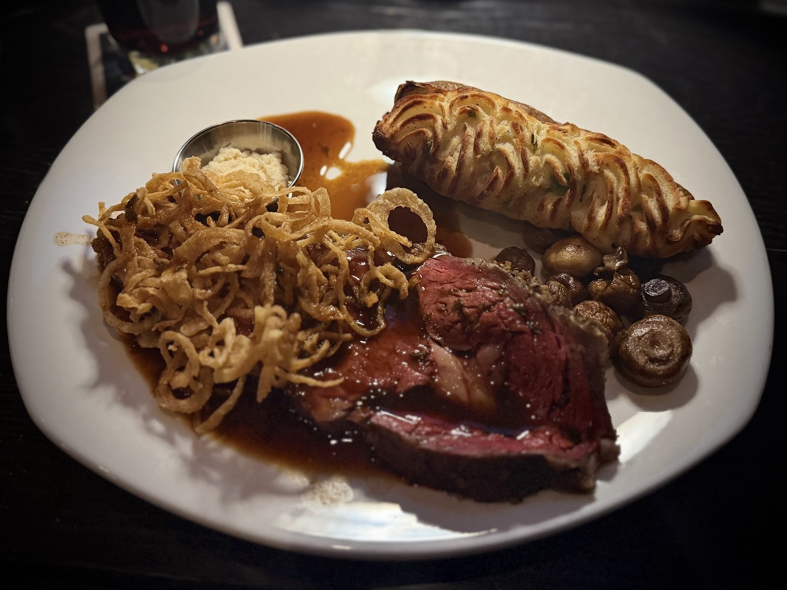 The Keg Steakhouse + Bar - 4th Ave — dining room photo 3
