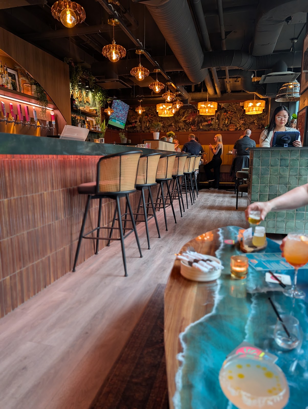 Vaycay Brew Pub — gallery photo 2