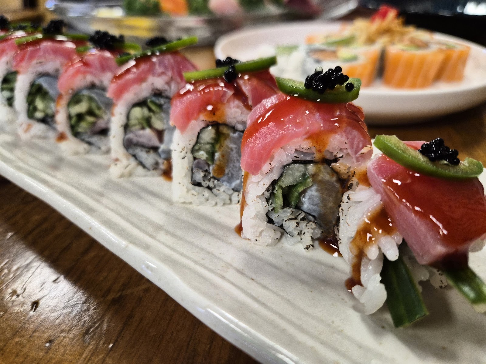 Maru Sushi and Don — dining room photo 1