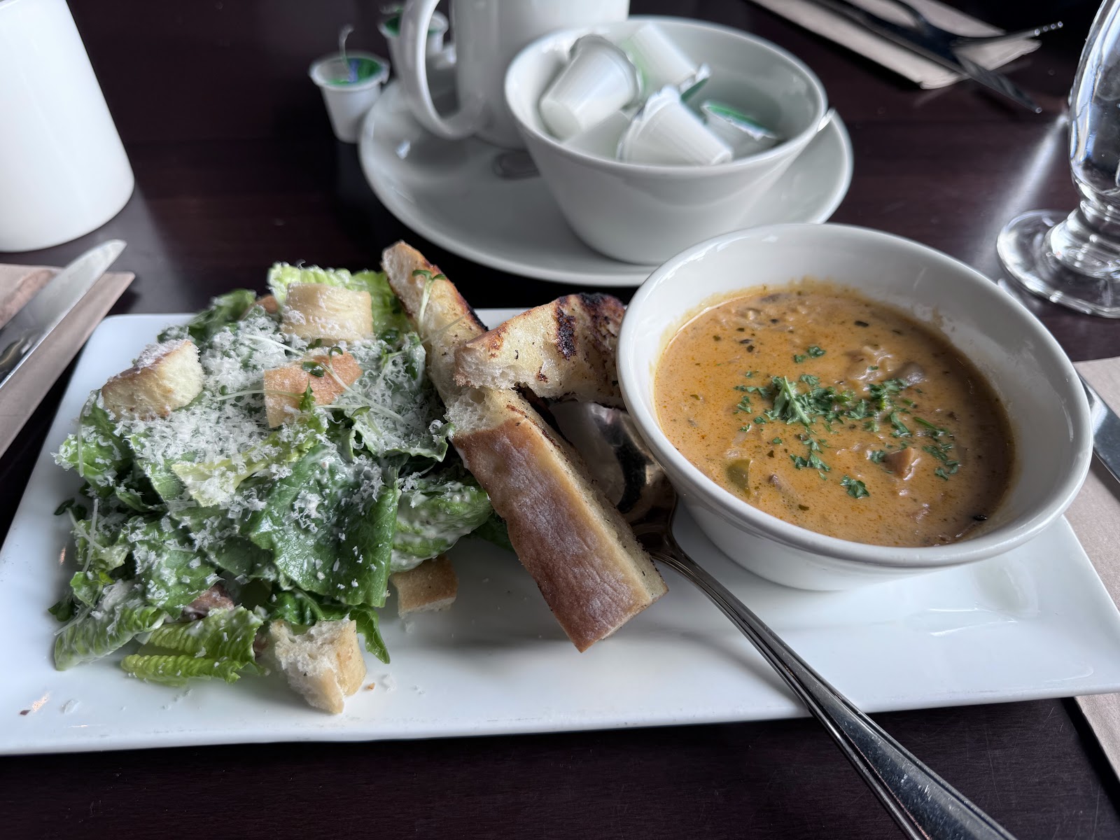 The Lodge Kitchen & Bar — gallery photo 4