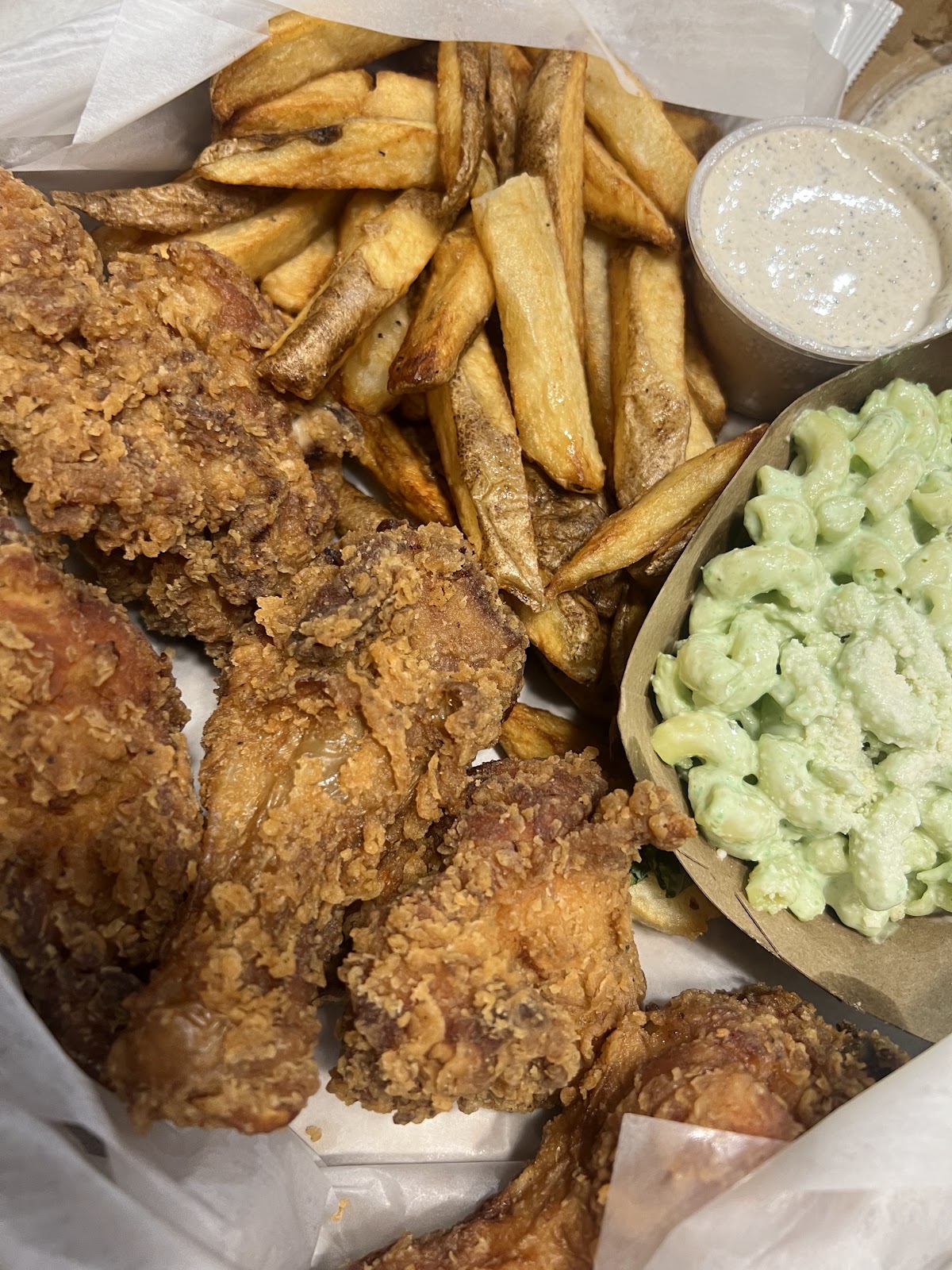 Seoul Fried Chicken Mission — dining room photo 3