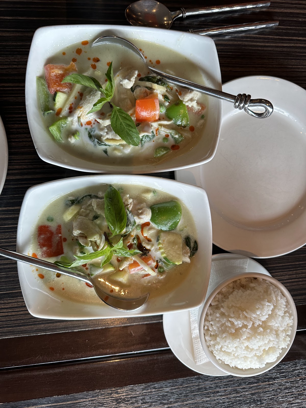 Khao San Thai Kitchen — dining room photo 2