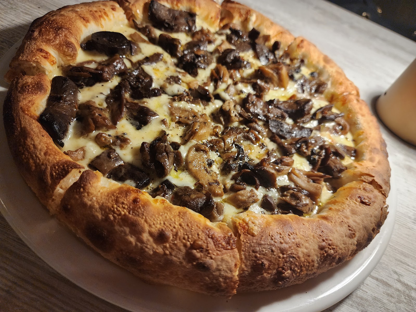 Toto Pizza — gallery photo 4