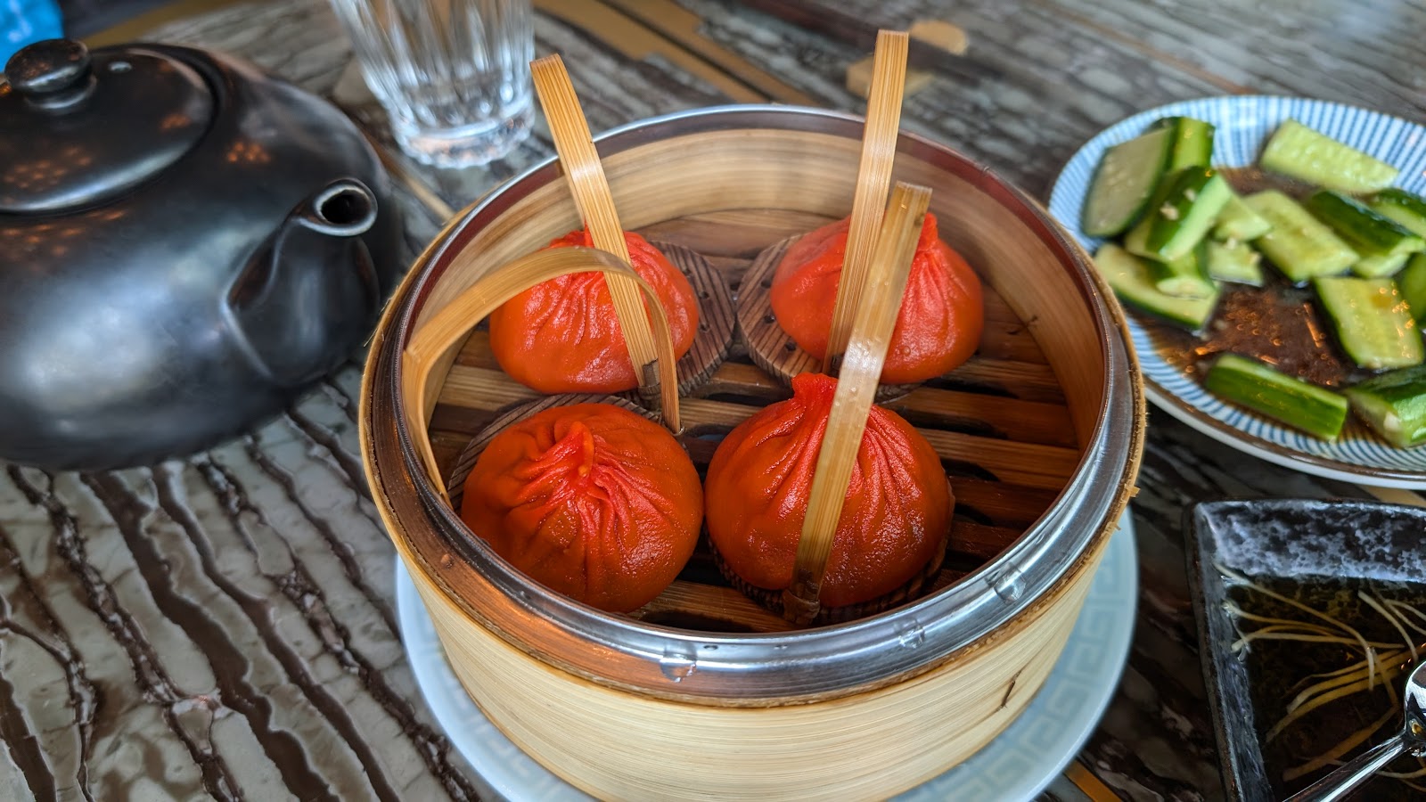 Mott 32 Vancouver — gallery photo 2