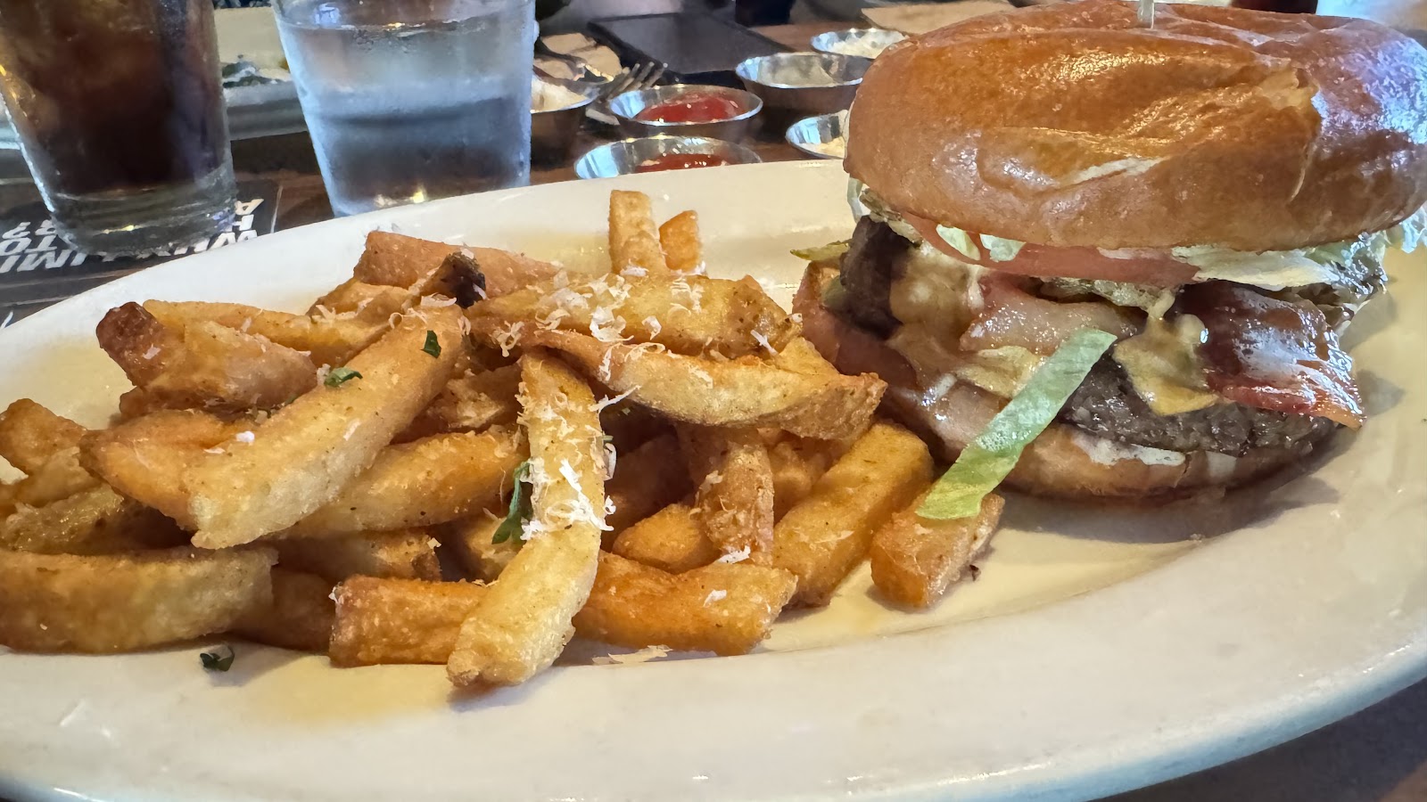 Browns Socialhouse Mission — gallery photo 4