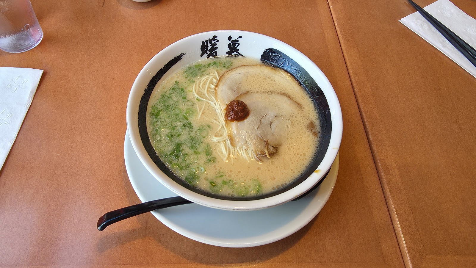 Ramen Danbo Robson — dining room photo 2