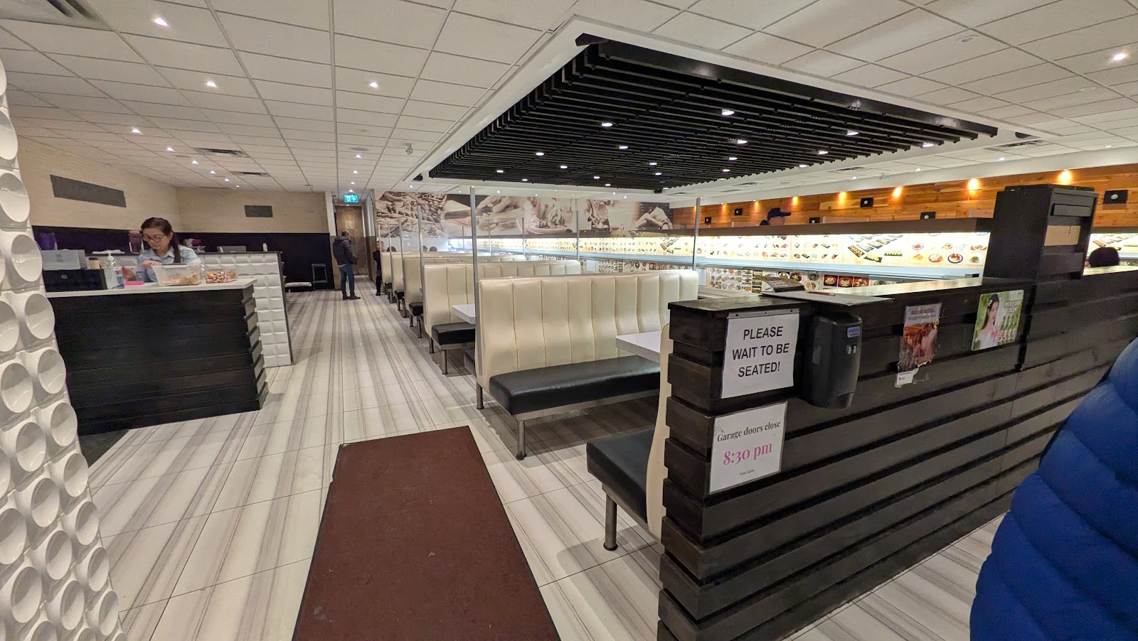 Point Sushi - Bullet Train Sushi Bar — dining room photo 2