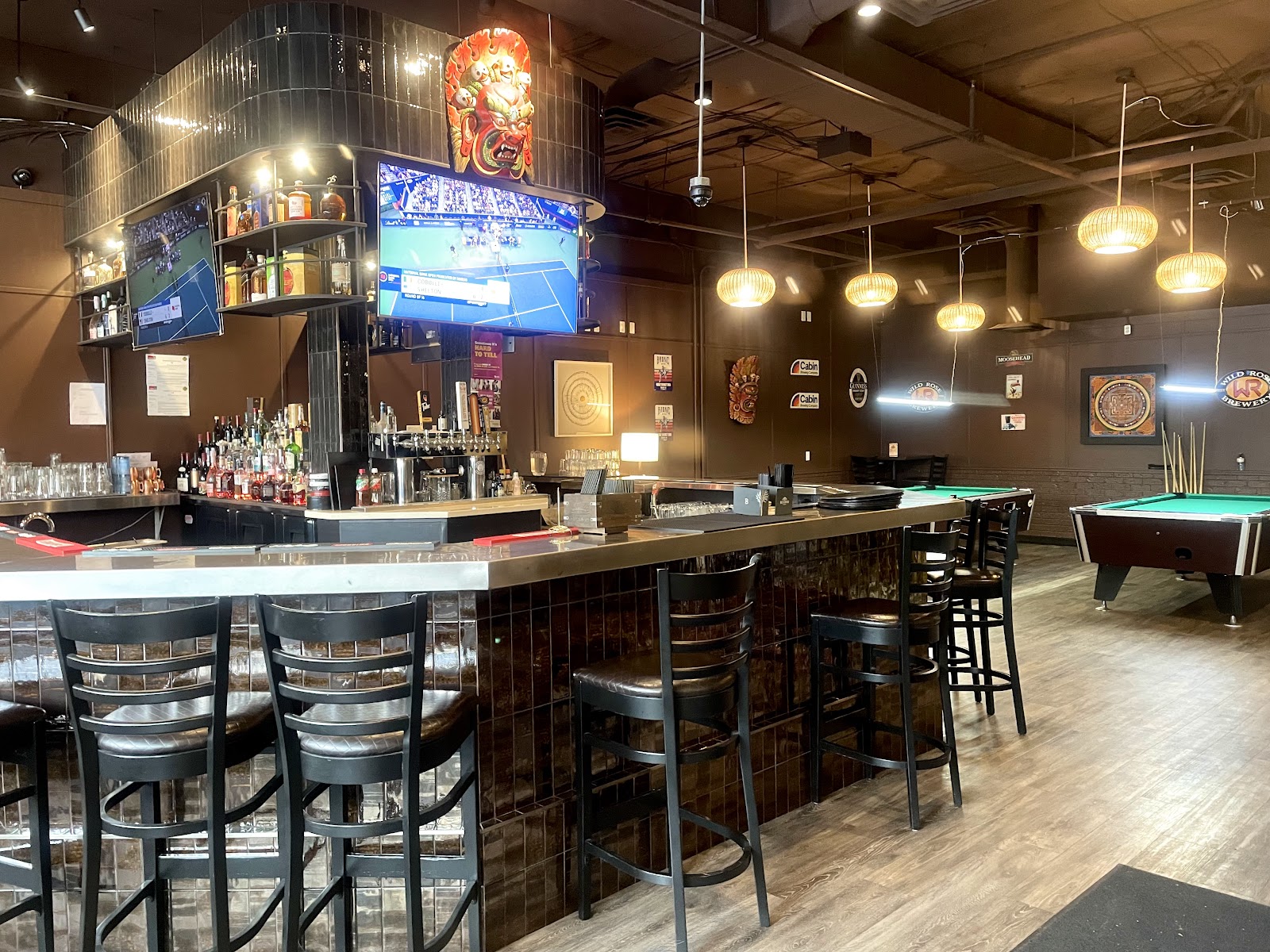 Sherpa Kitchen and Bar — gallery photo 4