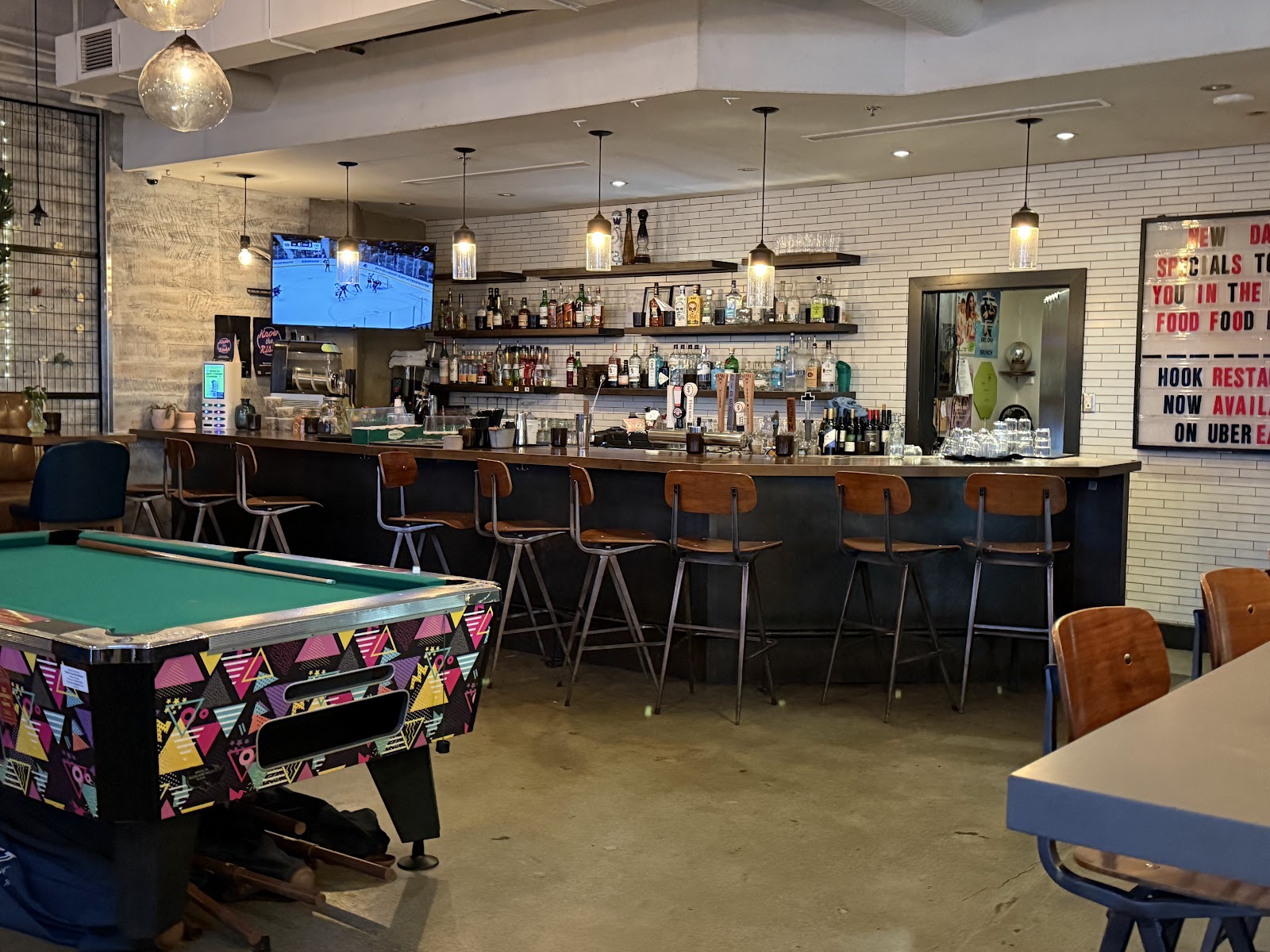 Hook Restaurant — gallery photo 4