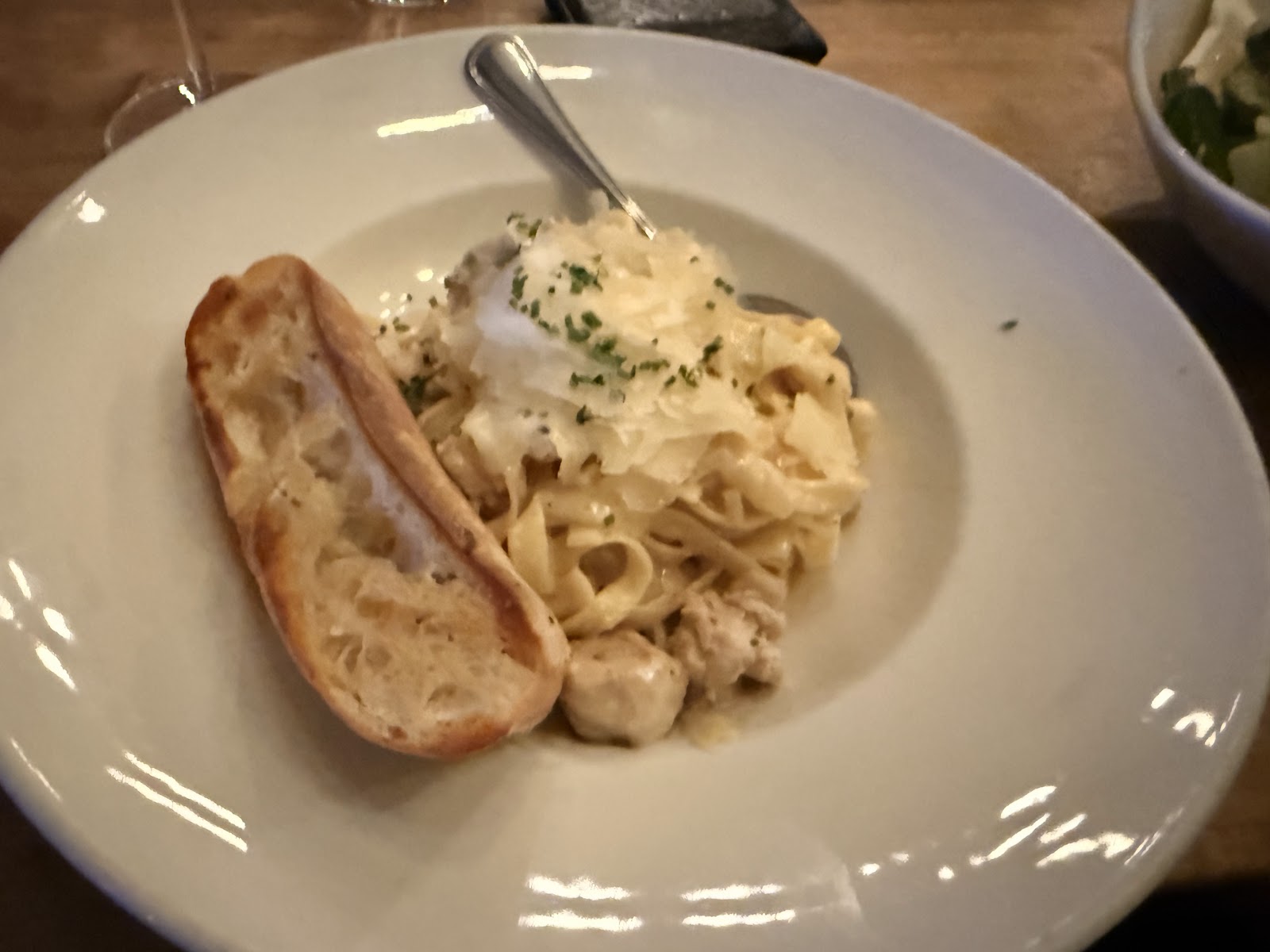 Moxies Calgary Downtown Restaurant — gallery photo 1