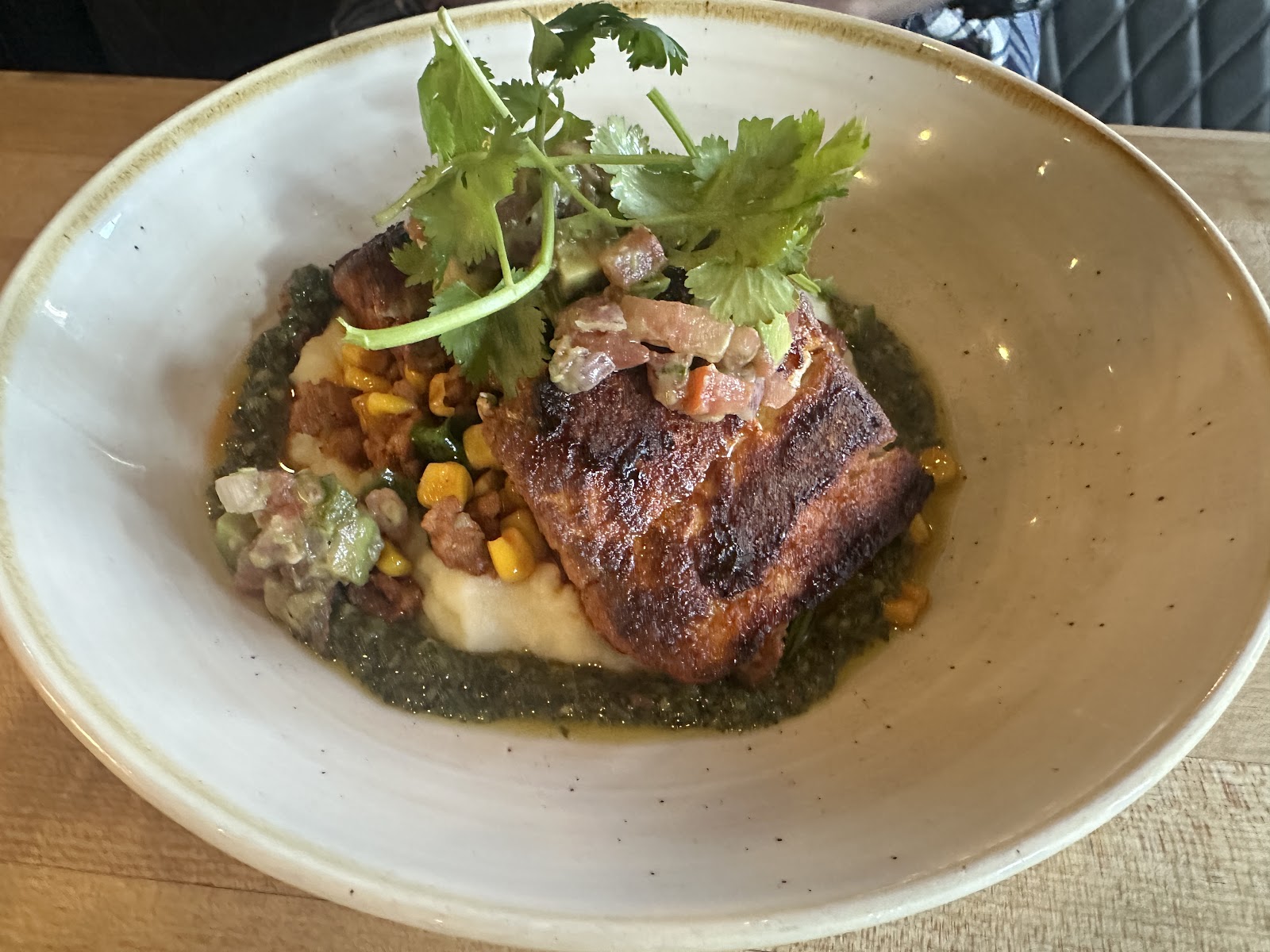 Moxies Calgary Downtown Restaurant — gallery photo 3