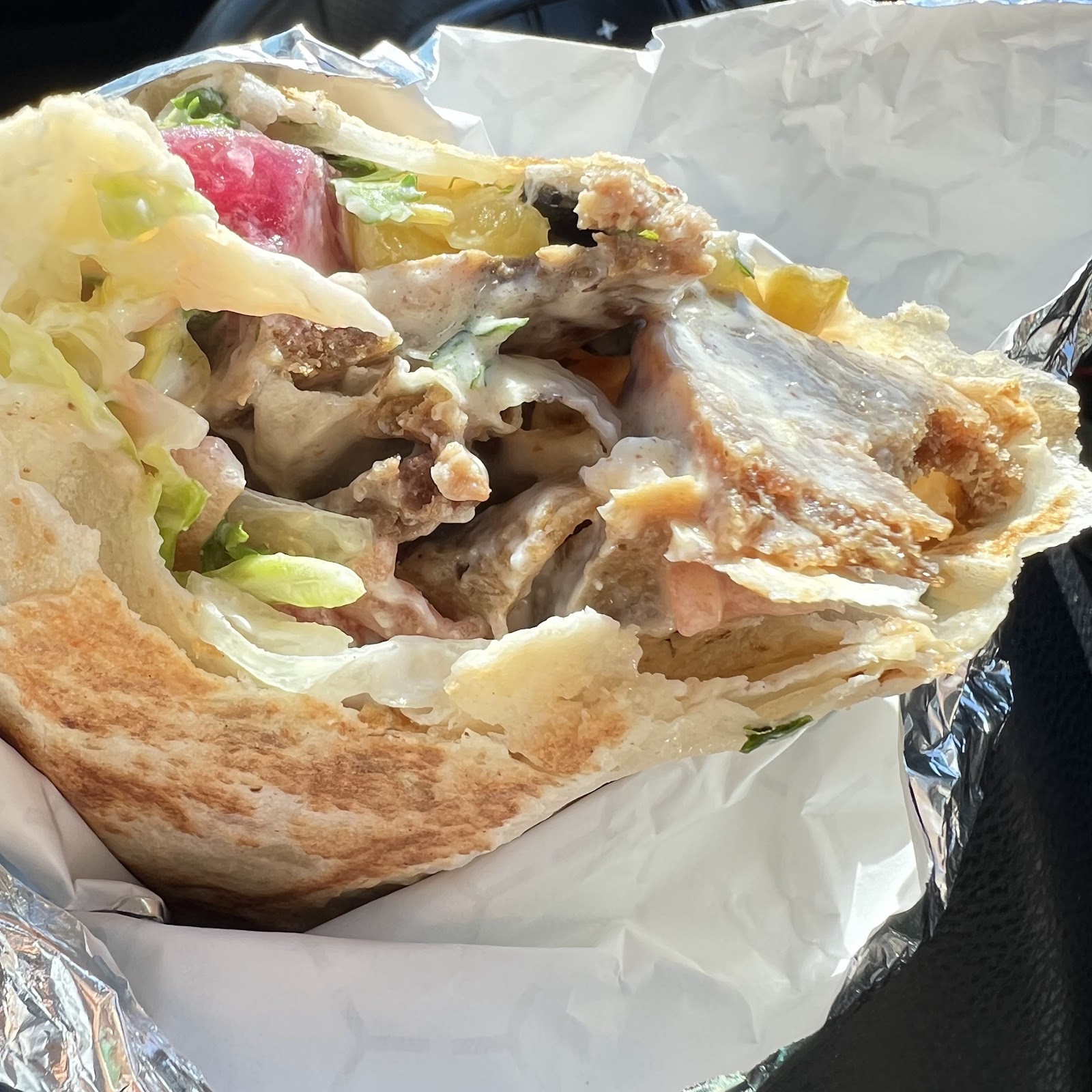 Damascus Fine Mediterranean Foods — dining room photo 3