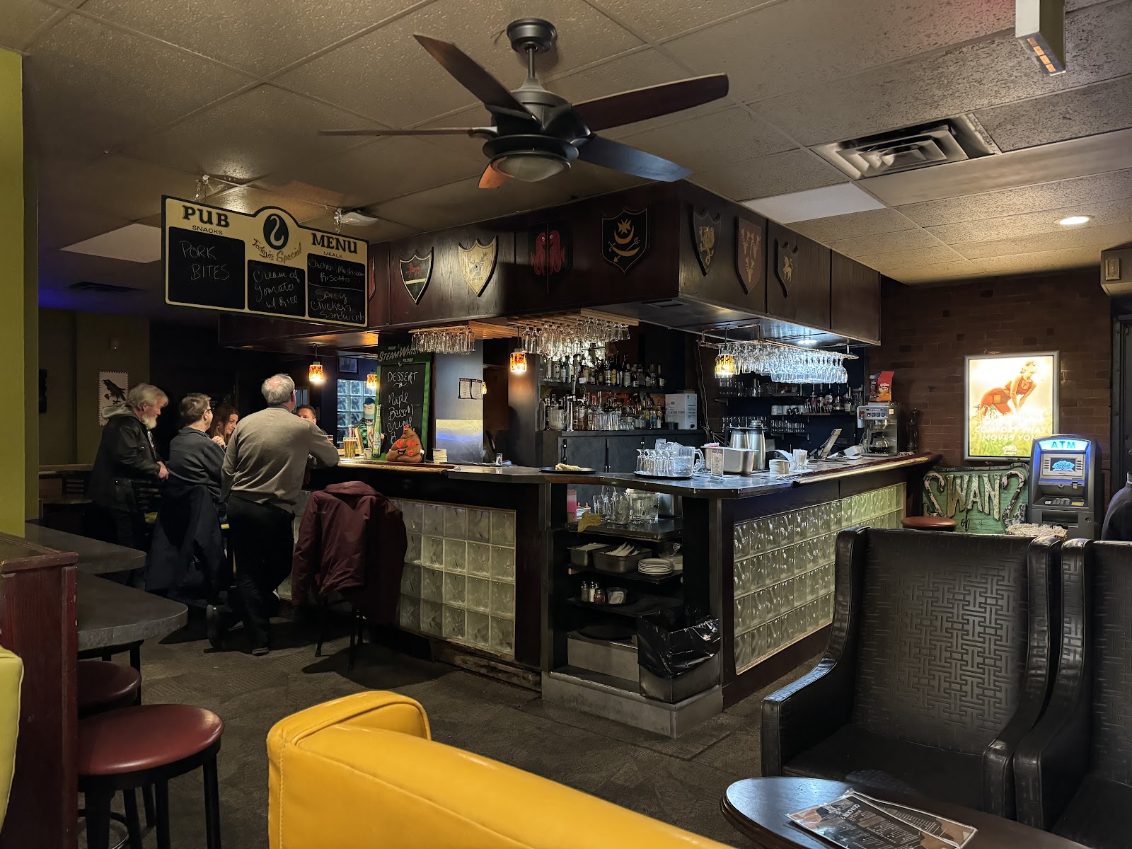 The Dirty Duck — gallery photo 2