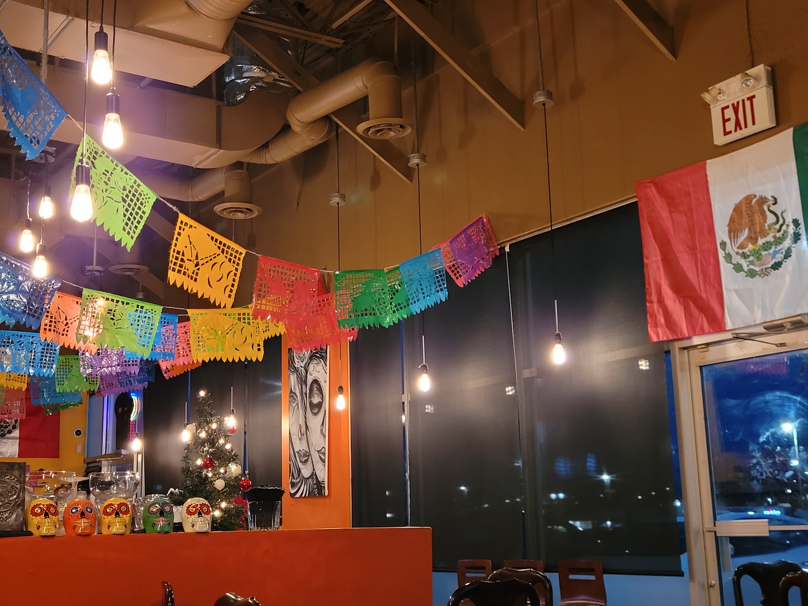 Corona's Mexican Restaurant Inc — dining room photo 1