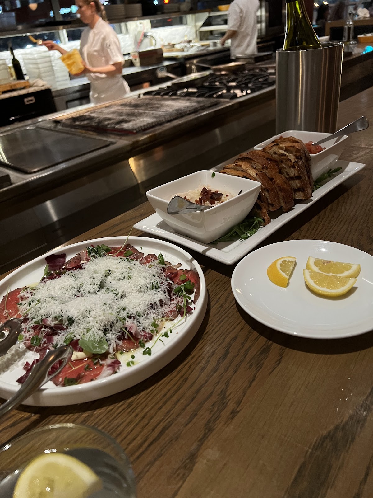 Mercato Mission - Restaurant — dining room photo 1